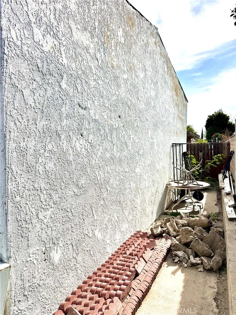 Additional image 15 of 1094 N Linden Ave, Rialto, CA 92376