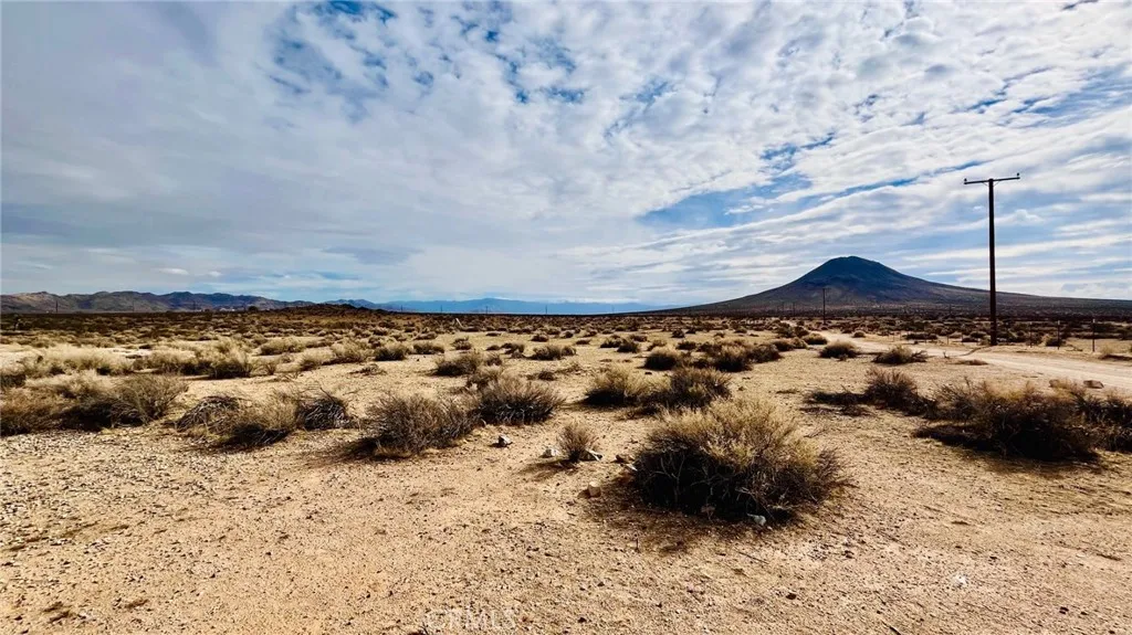 Additional image 22 of 47229227 Harris Lane, Apple Valley, CA 92307