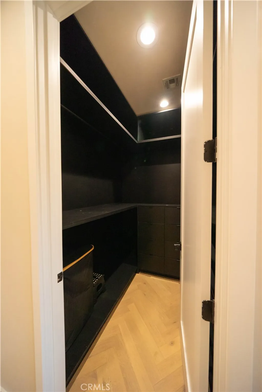 Additional image 61 of 17437 Oak Creek Court, Encino, CA 91316