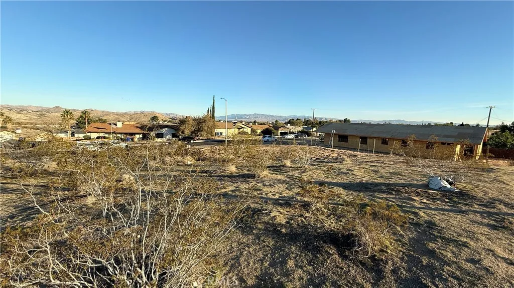 Additional image 17 of 111 Coronado Drive, Victorville, CA 92392