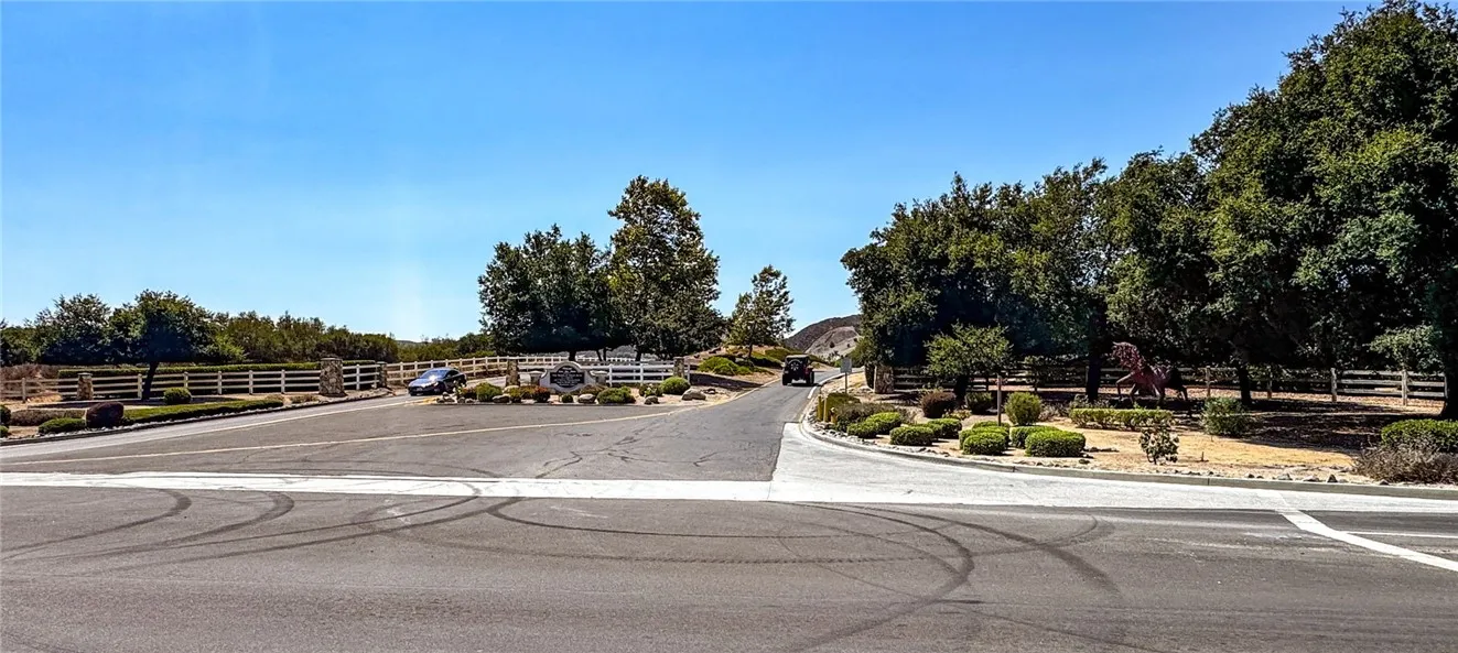 Additional image 70 of 21959 Avenida de Arboles, Murrieta, CA 92652