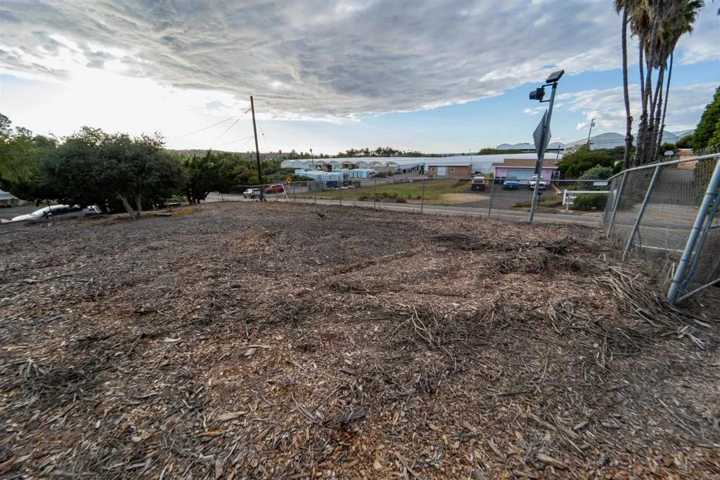 Additional image 135 of 291 Osborne Street, Vista, CA 92084