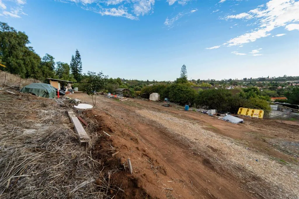 Additional image 37 of 291 Osborne Street, Vista, CA 92084