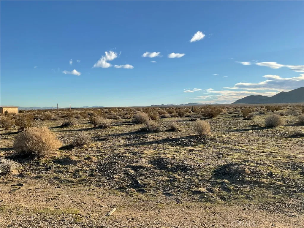 Additional image 3 of 1 Buffalo Trail, Helendale, CA 92342