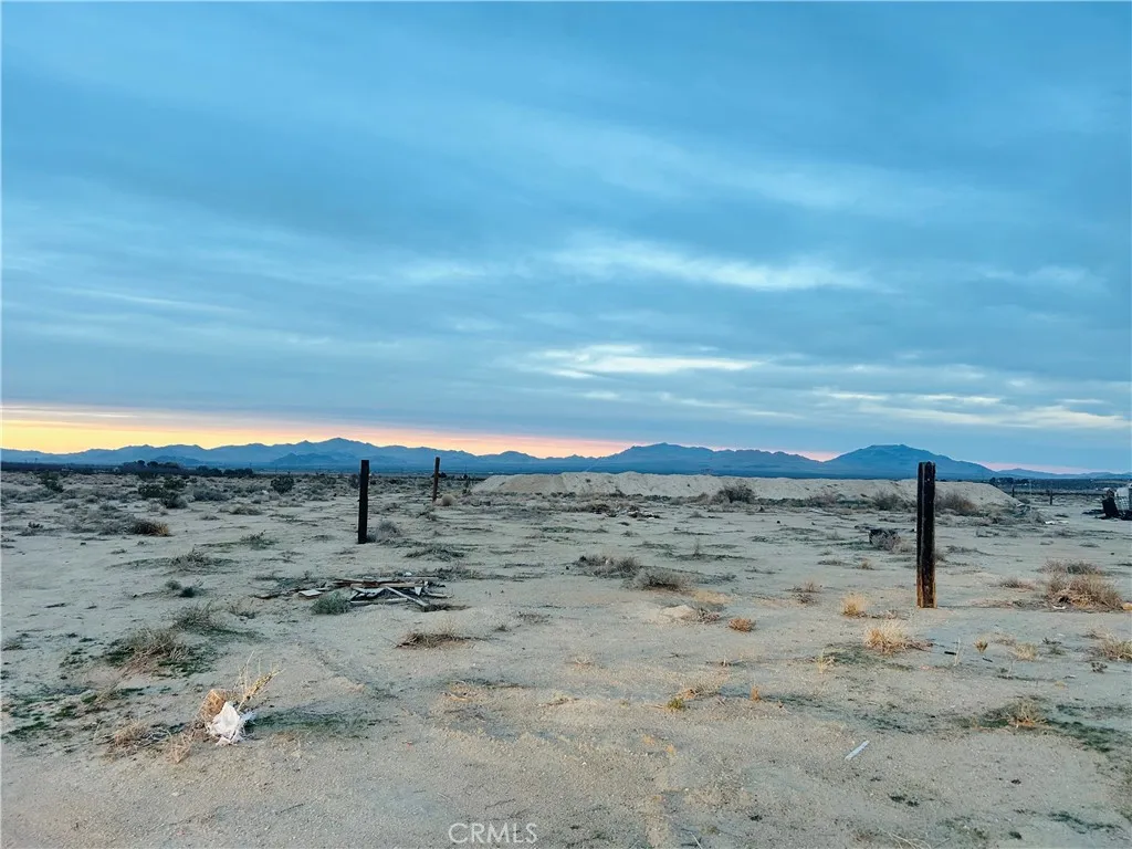 Additional image 12 of 36352 Rodeo Road, Lucerne Valley, CA 92356