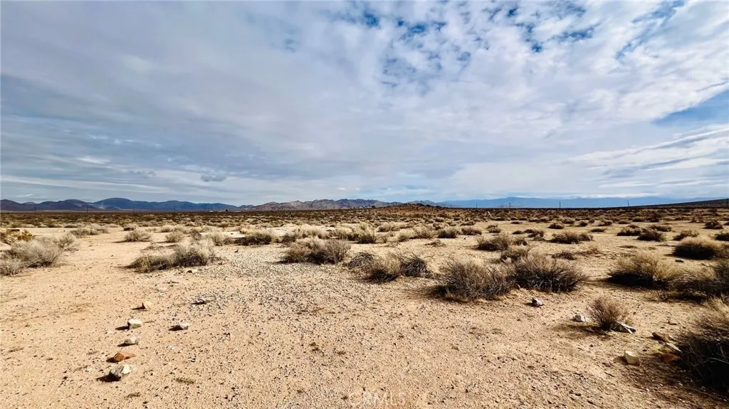 Additional image 52 of 47229227 Harris Lane, Apple Valley, CA 92307