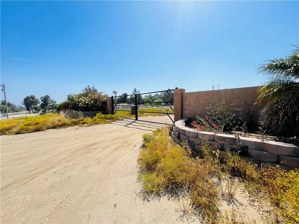 Additional image 17 of 22285 Old Elsinore Road, Perris, CA 92570