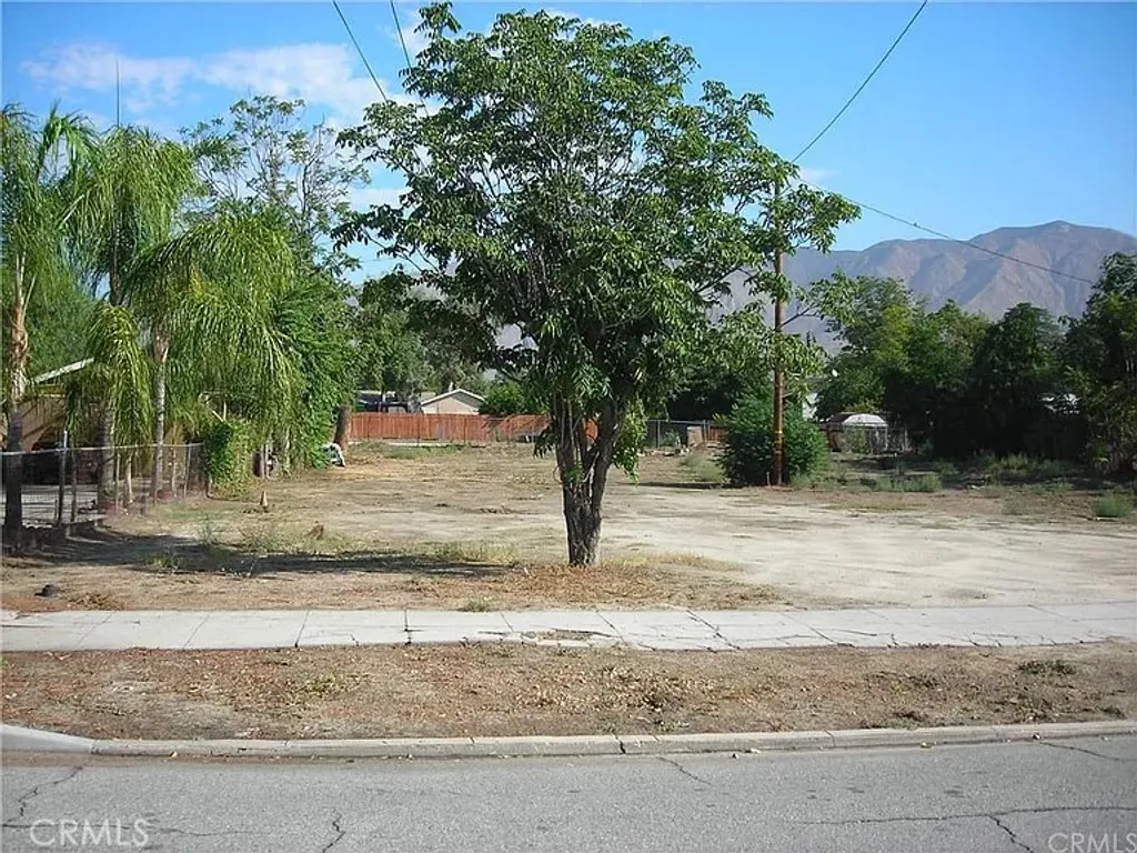 421 W Main St, San Jacinto, CA 92583