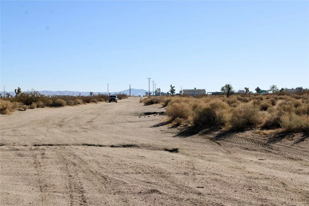 Additional image 46 of 20999 Bella Vista Drive, El Mirage, CA 92301