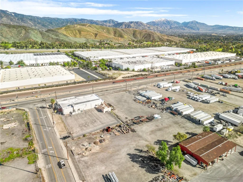 Additional image 3 of Short, San Bernardino, CA 92407