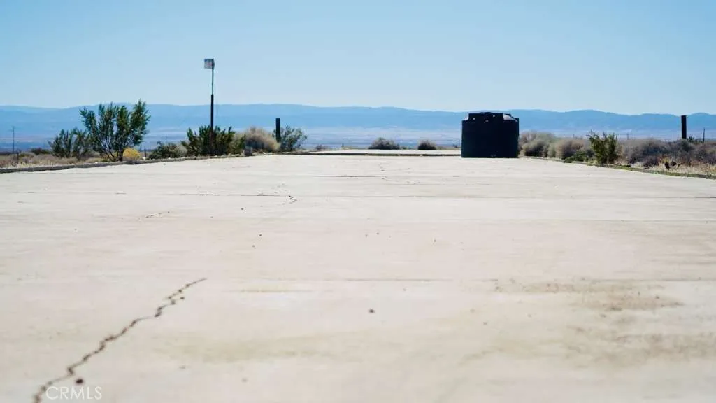 Additional image 4 of 10700 Backus Road, Rosamond, CA 93560