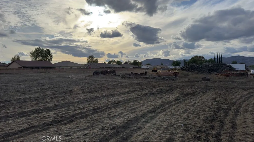 Additional image 3 of 669 N Lyon Ave, San Jacinto, CA 92582