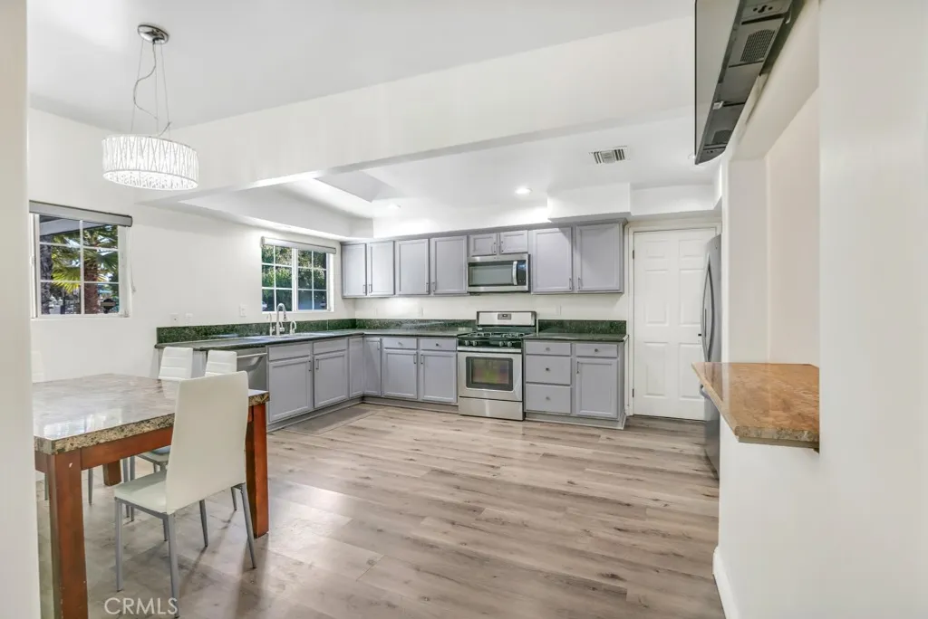 Additional image 15 of 5719 Beckford, Tarzana, CA 91356