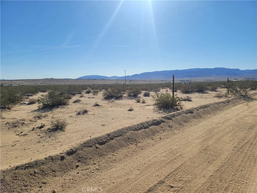 Additional image 8 of 2255 Shooting Star, 29 Palms, CA 92277