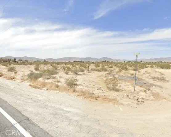 Additional image 2 of shutter, Lucerne Valley, CA 92356