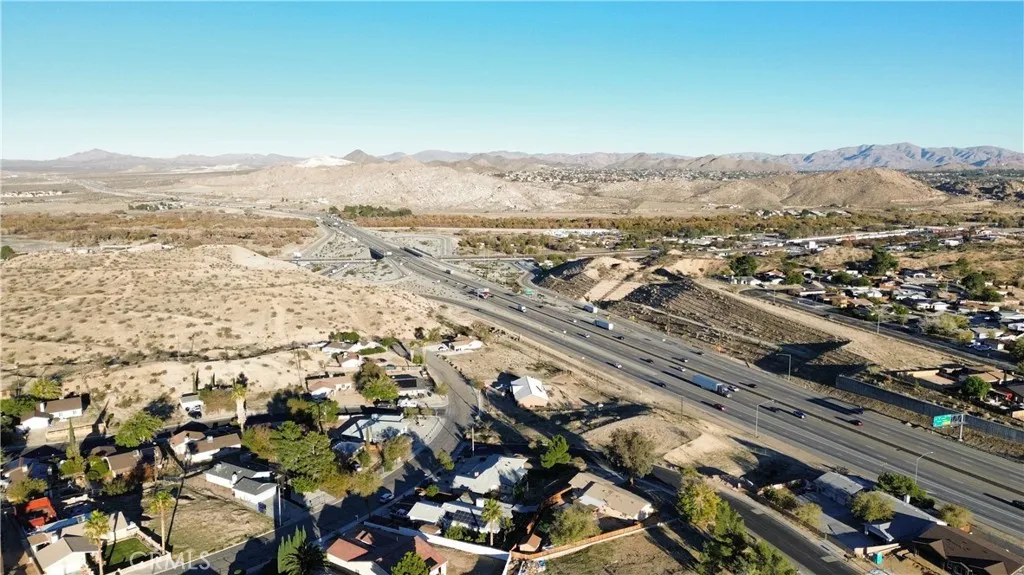 Additional image 9 of 111 Coronado Drive, Victorville, CA 92392