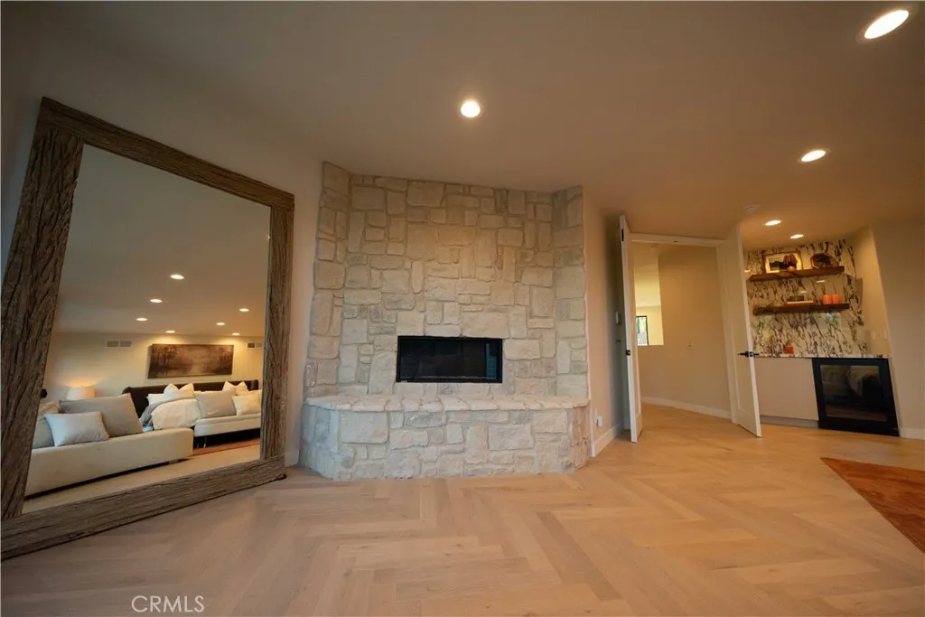 Additional image 54 of 17437 Oak Creek Court, Encino, CA 91316