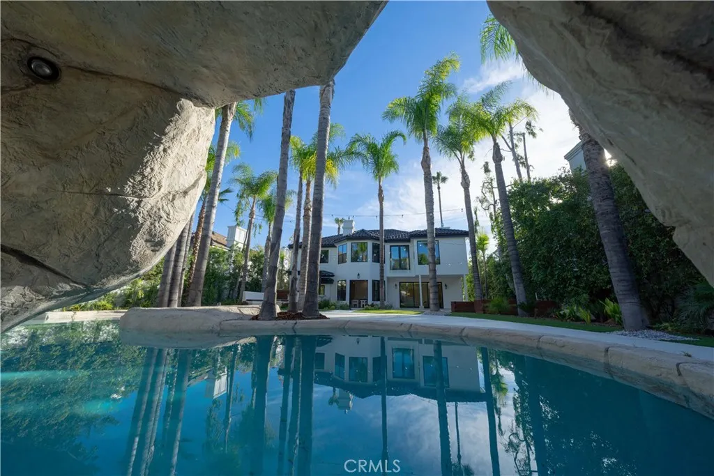 Additional image 5 of 17437 Oak Creek Court, Encino, CA 91316