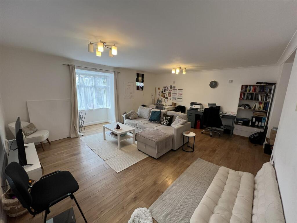 Additional image 10 of Apartment 7 Kings Hall, 53 Wake Green Road, Moseley, Birmingham