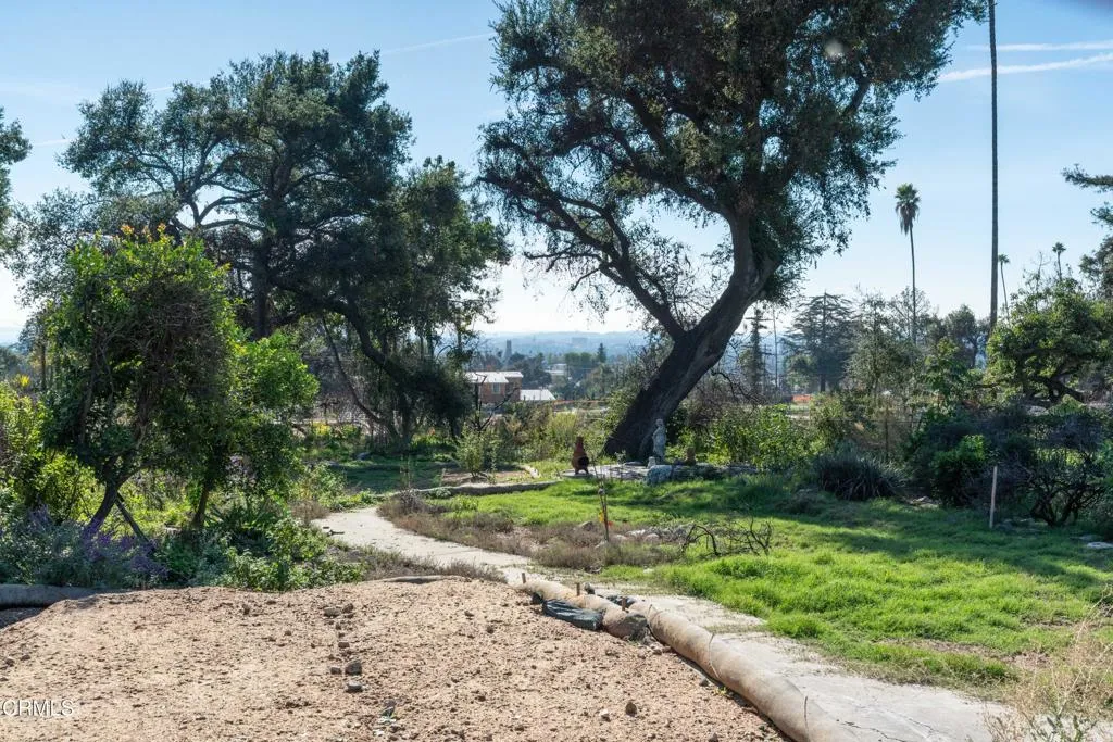 Additional image 32 of 1134 E Altadena Drive, Altadena, CA 91001
