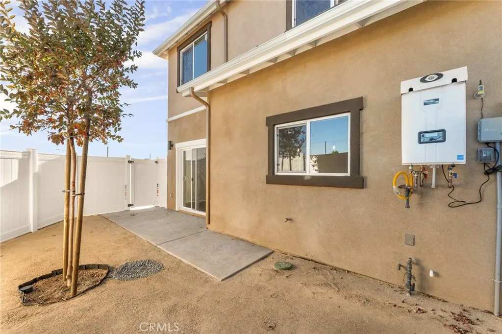 Additional image 69 of 904 Hert St, Colton, CA 92324
