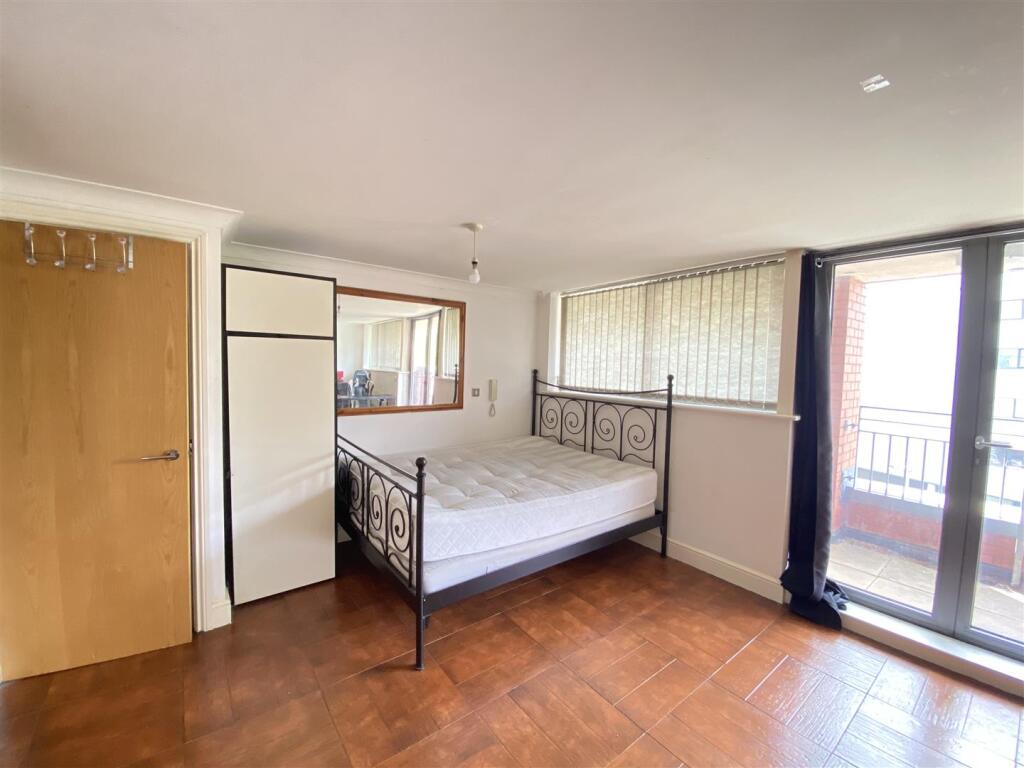 Additional image 2 of BLUE APARTMENTS 19 Francis Road, Birmingham