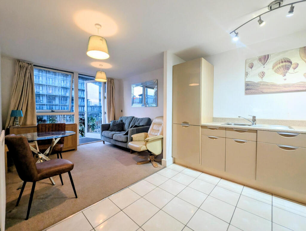 Longleat Avenue, Birmingham, B15 2