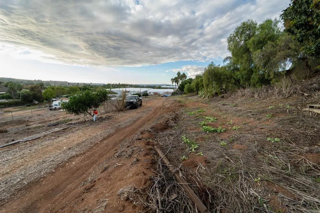 Additional image 114 of 291 Osborne Street, Vista, CA 92084