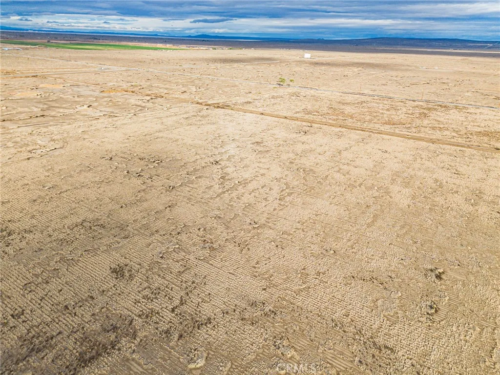 Additional image 13 of 10000 E 87th Street, Lancaster, CA 93535