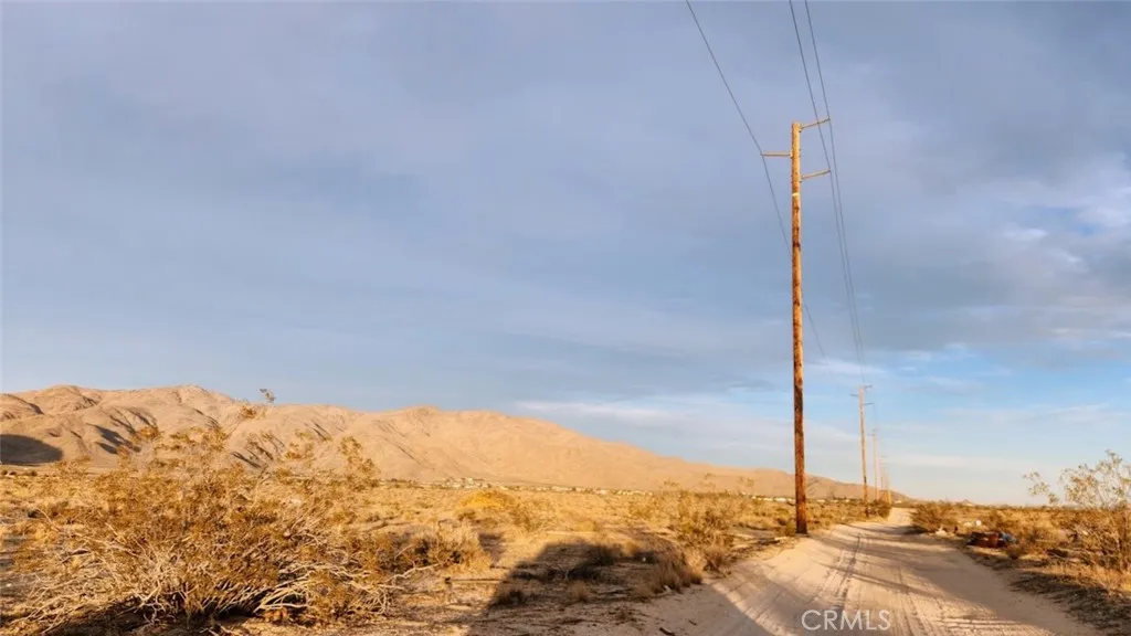 Additional image 3 of Japatul, Apple Valley, CA 92308