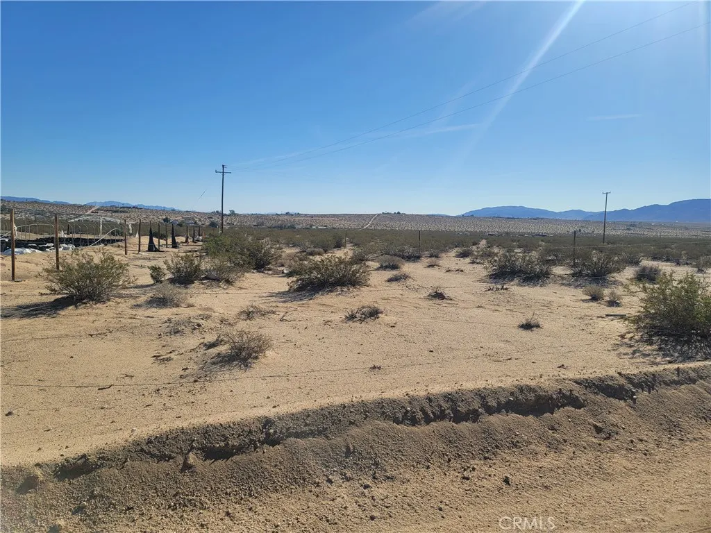 Additional image 13 of 2255 Shooting Star, 29 Palms, CA 92277