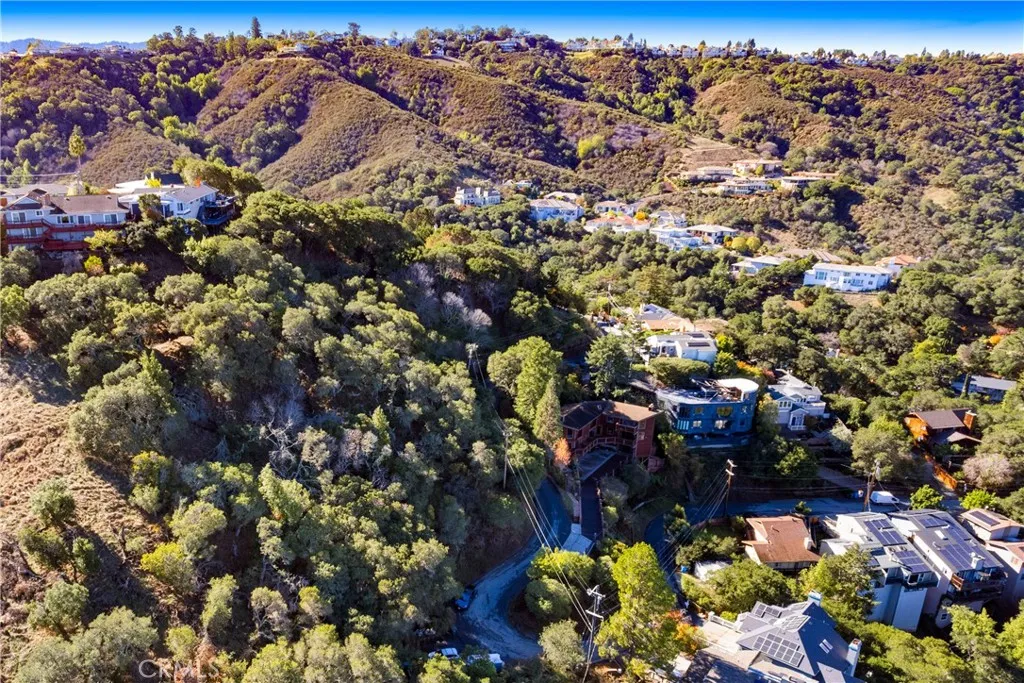 Additional image 17 of 401 Winding Way, San Carlos, CA 94070