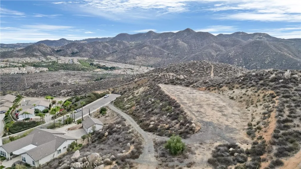 Additional image 5 of 9 Via Del Lago, Lake Elsinore, CA 92532
