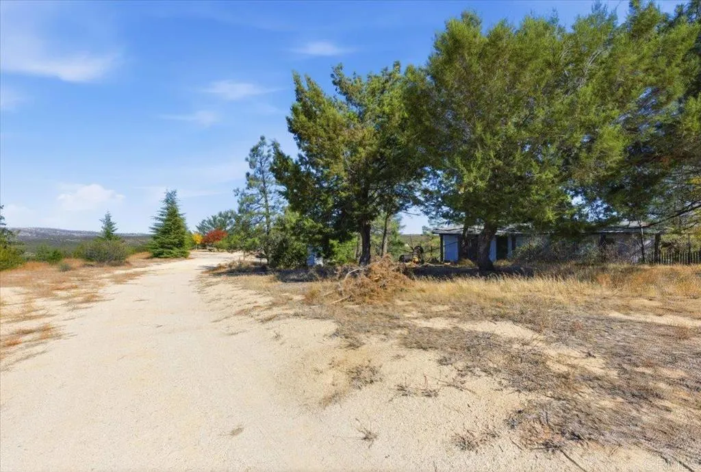 Additional image 48 of 1496 Vista De La Sierra, Boulevard, CA 91905