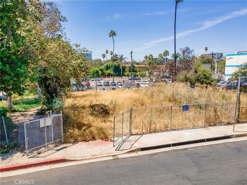 Additional image 30 of 1014 Bartlett Street, Los Angeles, CA 90012