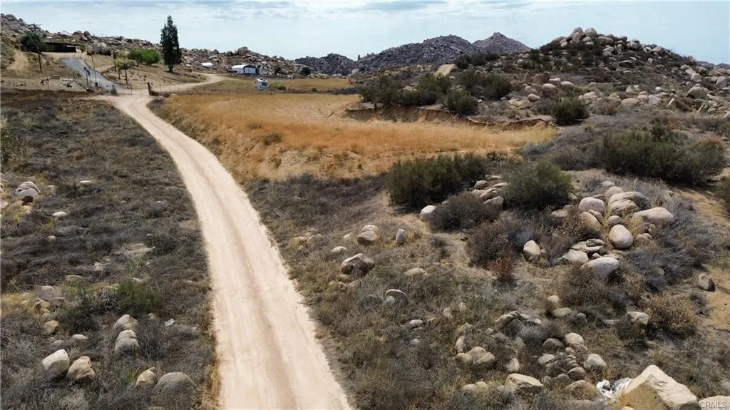 Additional image 3 of 25049 El Toro Road, Lake Elsinore, CA 92532