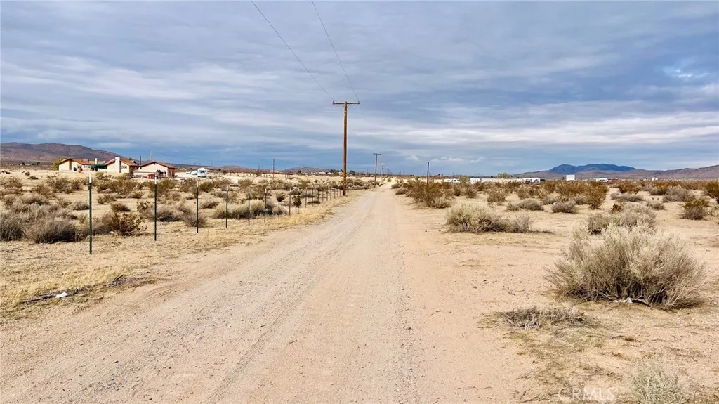 Additional image 16 of 47229227 Harris Lane, Apple Valley, CA 92307