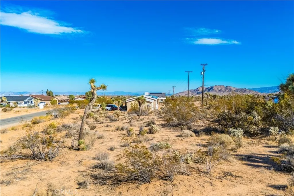 Additional image 4 of 3911 Lennox Avenue, Yucca Valley, CA 92284