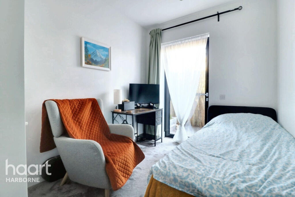 Additional image 10 of South Loop Green, Birmingham