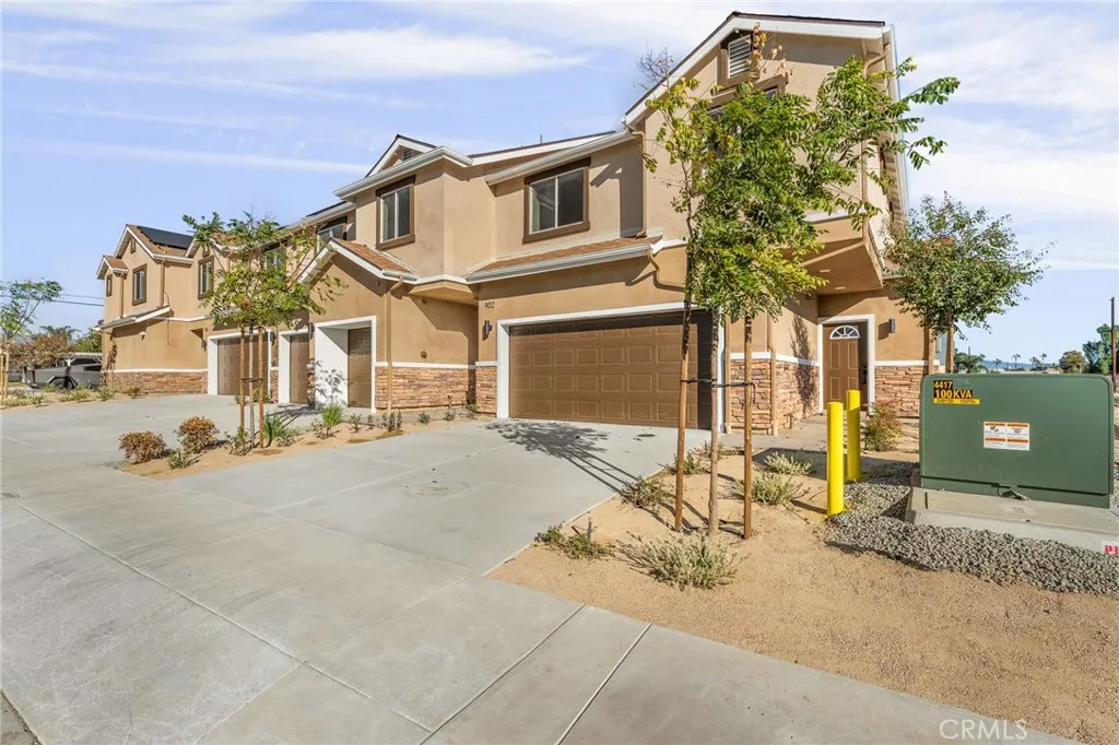 Additional image 6 of 904 Hert St, Colton, CA 92324