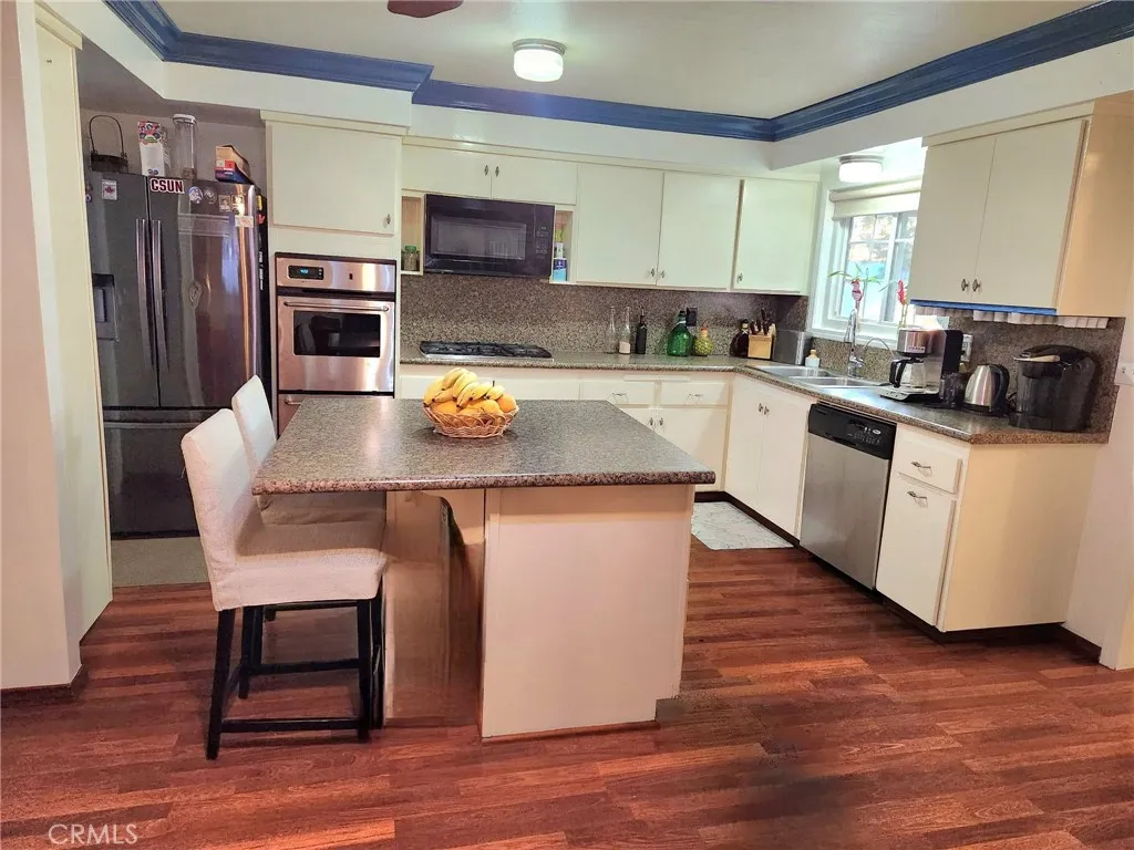 Additional image 89 of 19755 Steinway Street, Canyon Country, CA 91351