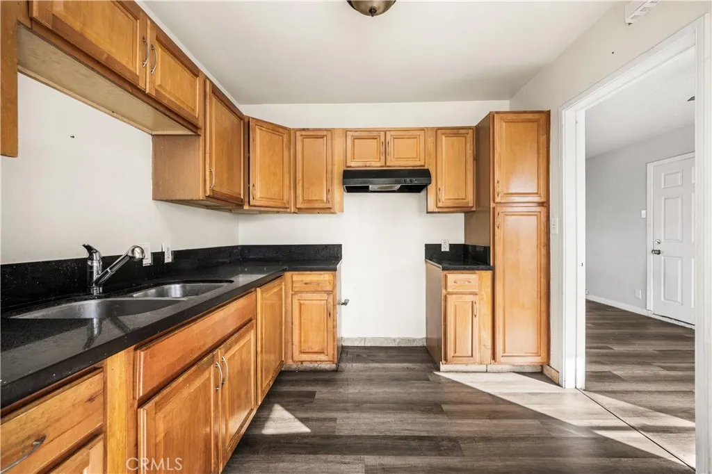 Additional image 10 of 166 E Osgood Street, Long Beach, CA 90805