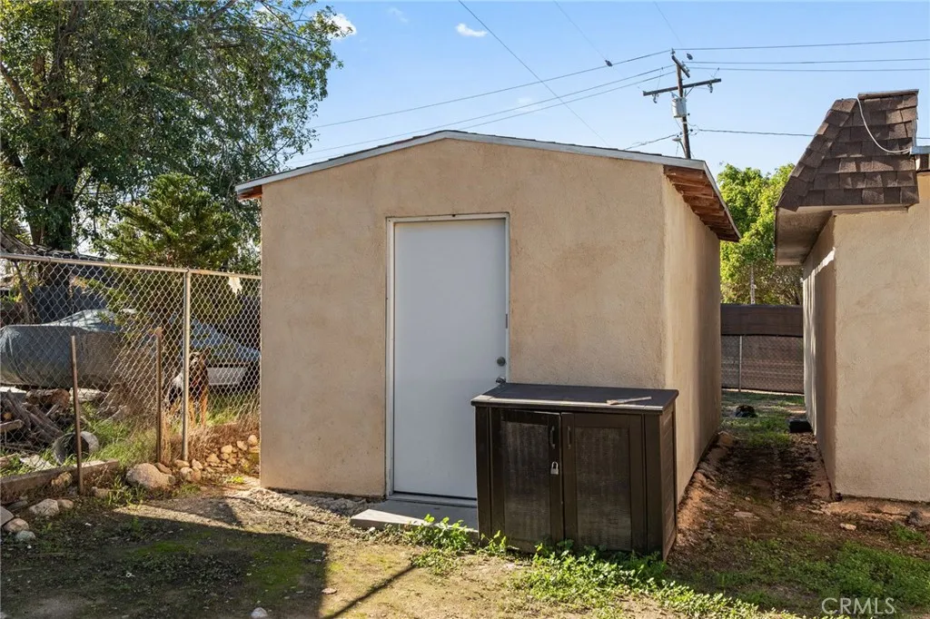 Additional image 29 of 826 W Main St, Riverside, CA 92507