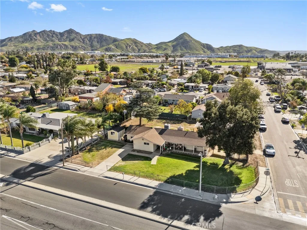 Additional image 98 of 826 W Main St, Riverside, CA 92507