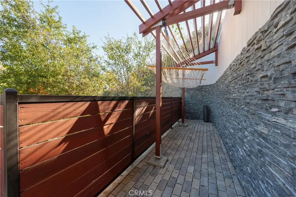 Additional image 28 of 2239 Laurel Canyon Blvd, Los Angeles, CA 90046