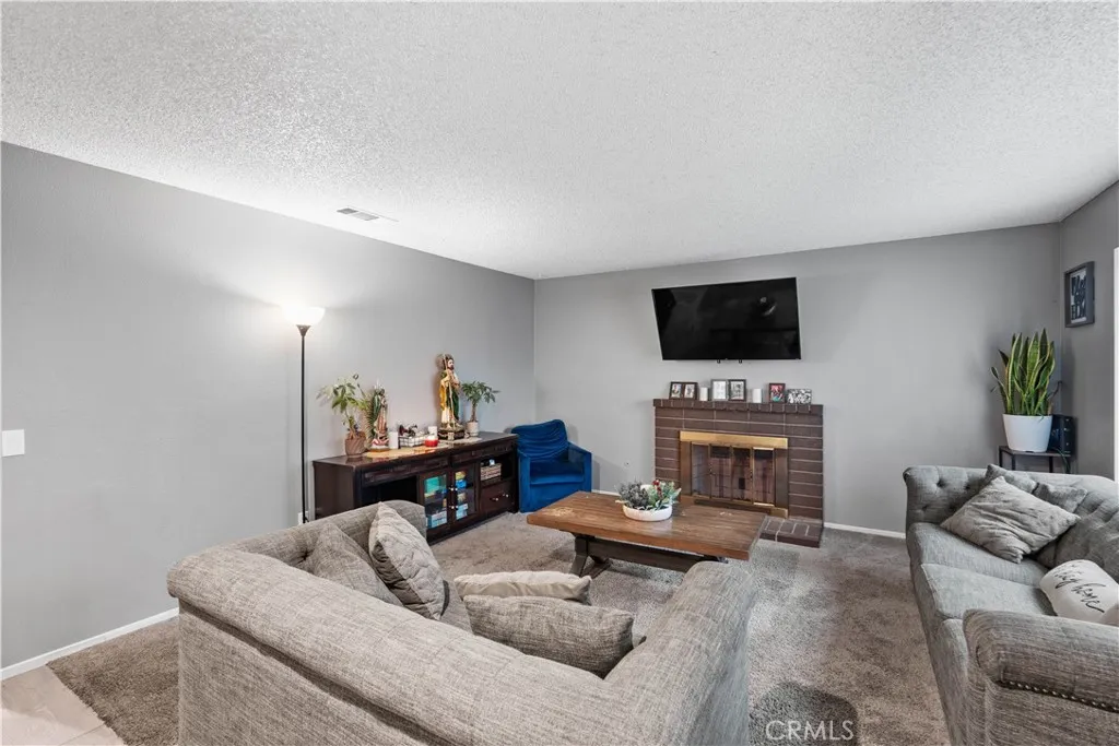 Additional image 6 of 554 W Mariposa Dr, Rialto, CA 92376