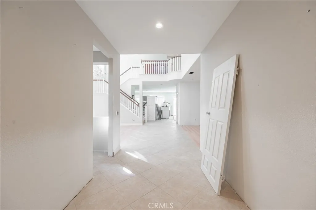 Additional image 3 of 29276 Discovery Ridge Dr, Saugus, CA 91390