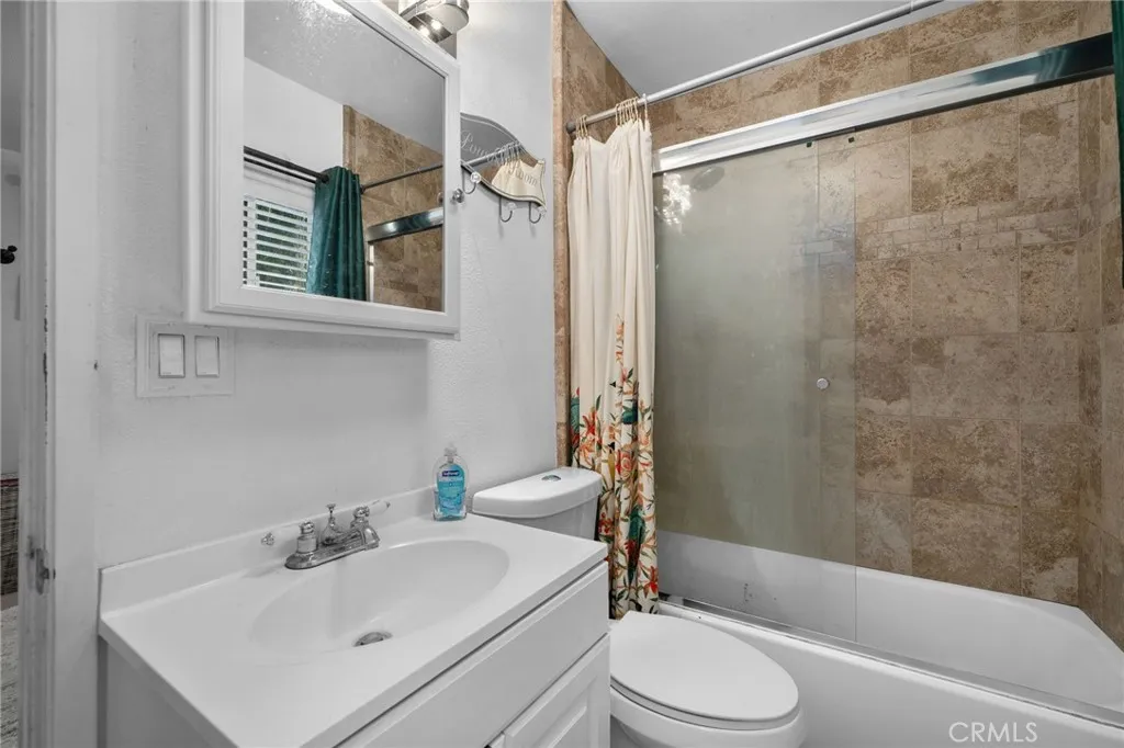 Additional image 74 of 826 W Main St, Riverside, CA 92507