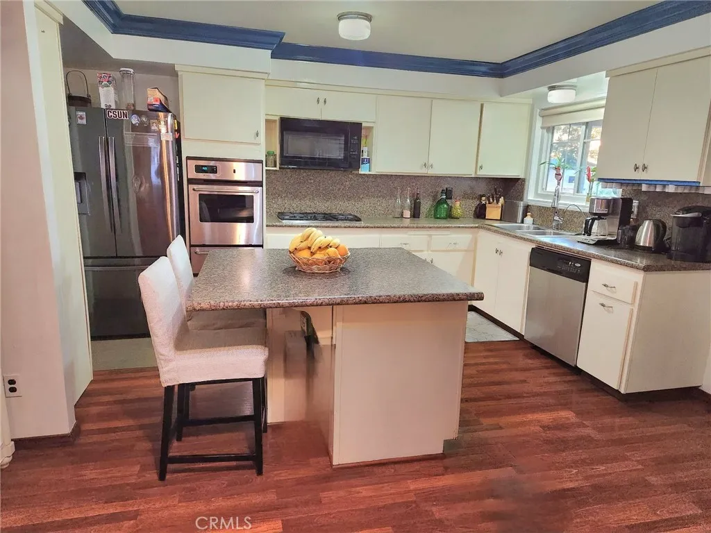 Additional image 88 of 19755 Steinway Street, Canyon Country, CA 91351