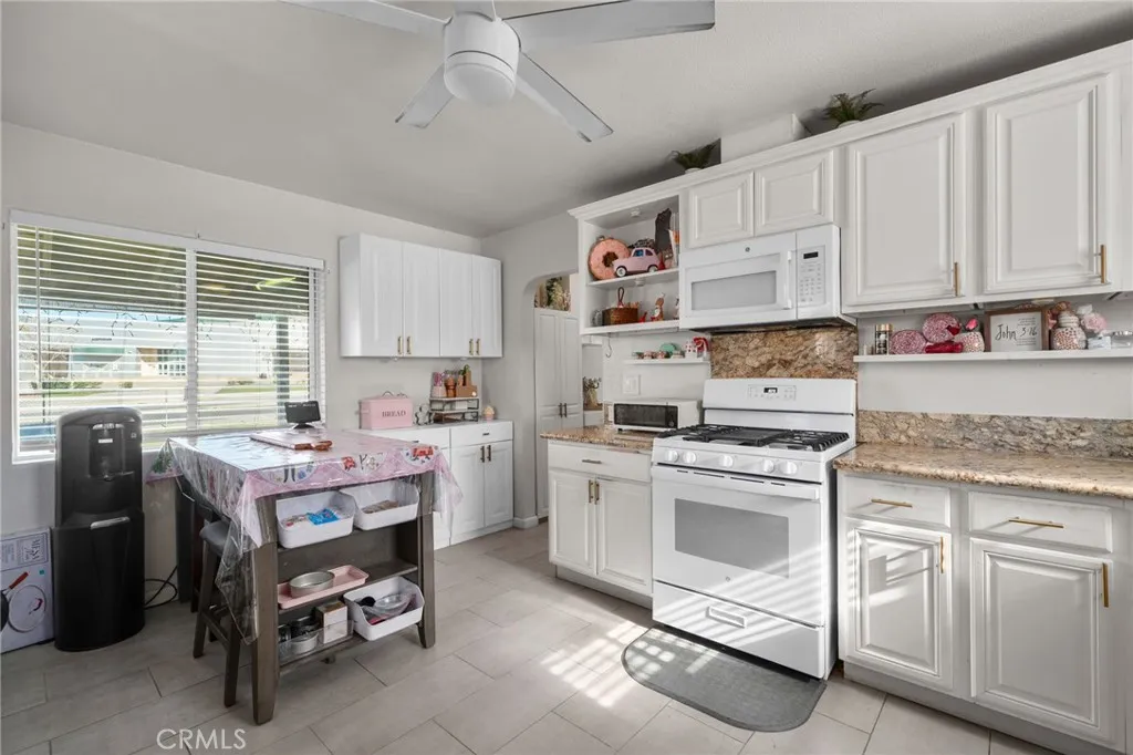 Additional image 17 of 826 W Main St, Riverside, CA 92507